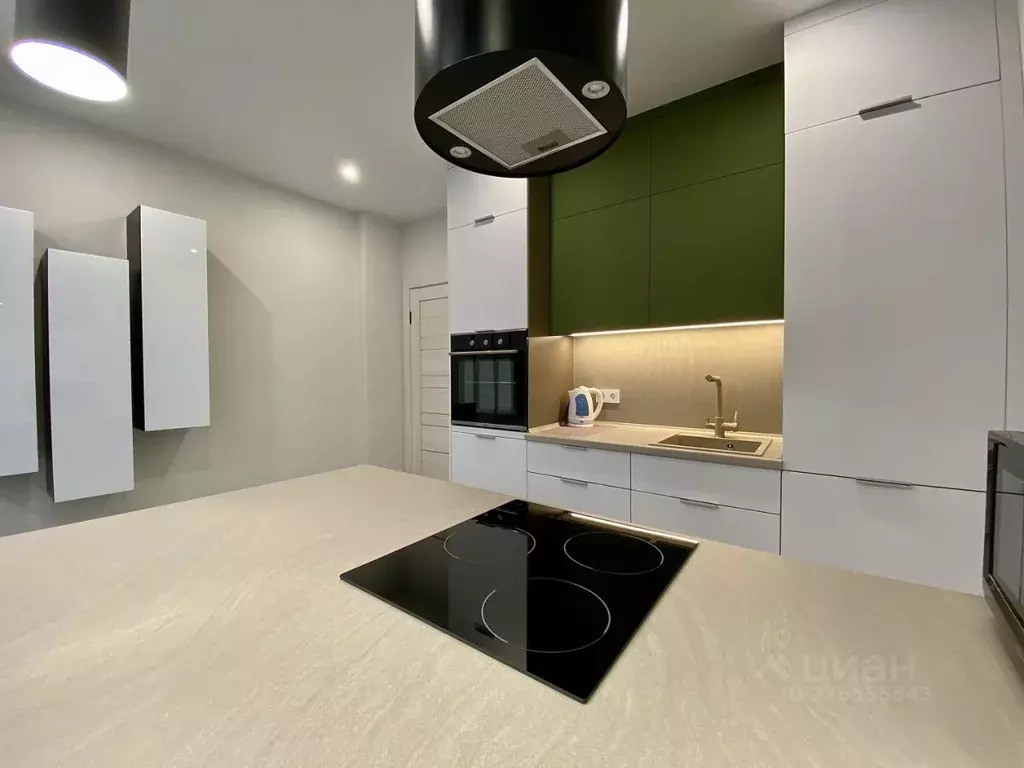 1-к кв. Свердловская область, Екатеринбург пер. Шаронова, 31 (52.2 м) - Фото 1