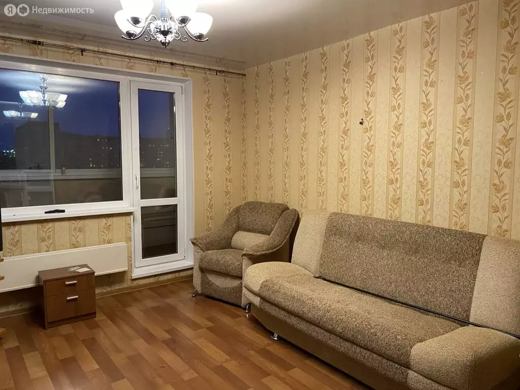 3-комнатная квартира: Екатеринбург, улица Черепанова, 24 (63.2 м) - Фото 1
