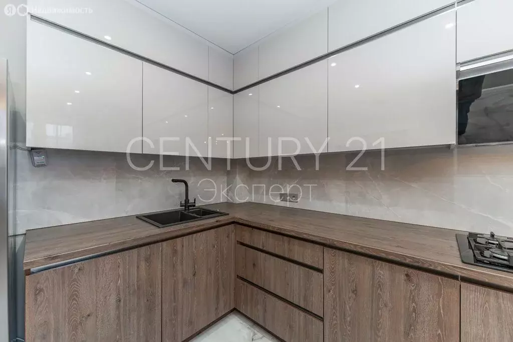 3-комнатная квартира: Калининград, Суздальская улица, 20к1 (81.1 м) - Фото 2