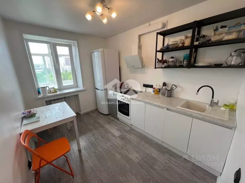 2-к кв. Новосибирская область, Новосибирск ул. Балакирева, 1 (50.0 м) - Фото 1