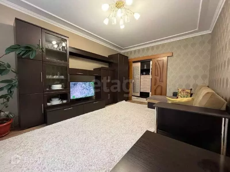 Продаётся 3-к квартира, 65 м - Фото 1