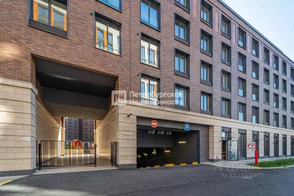 Гараж в Санкт-Петербург Уральская ул., 23 (13 м) - Фото 1