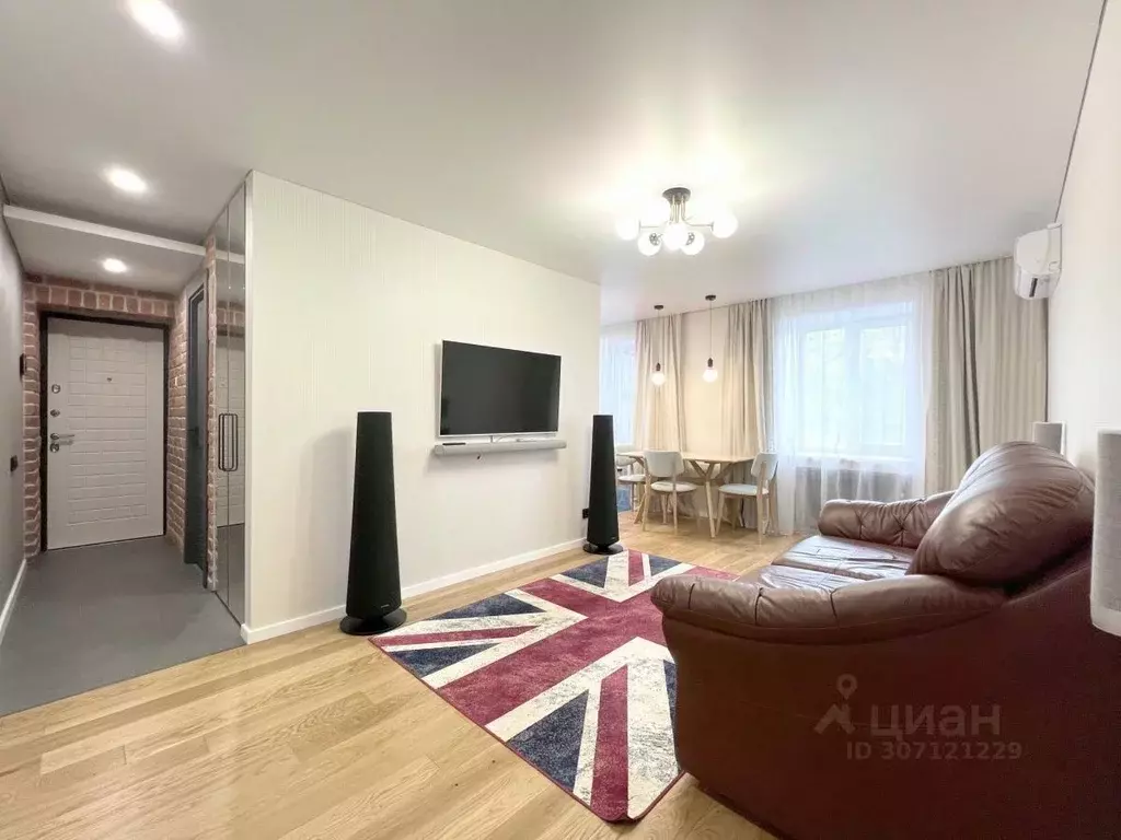 3-к кв. Башкортостан, Уфа Комсомольская ул., 37 (55.9 м) - Фото 2