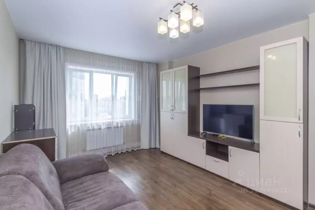 2-к кв. Новосибирская область, Новосибирск ул. Крылова, 34 (62.5 м) - Фото 0