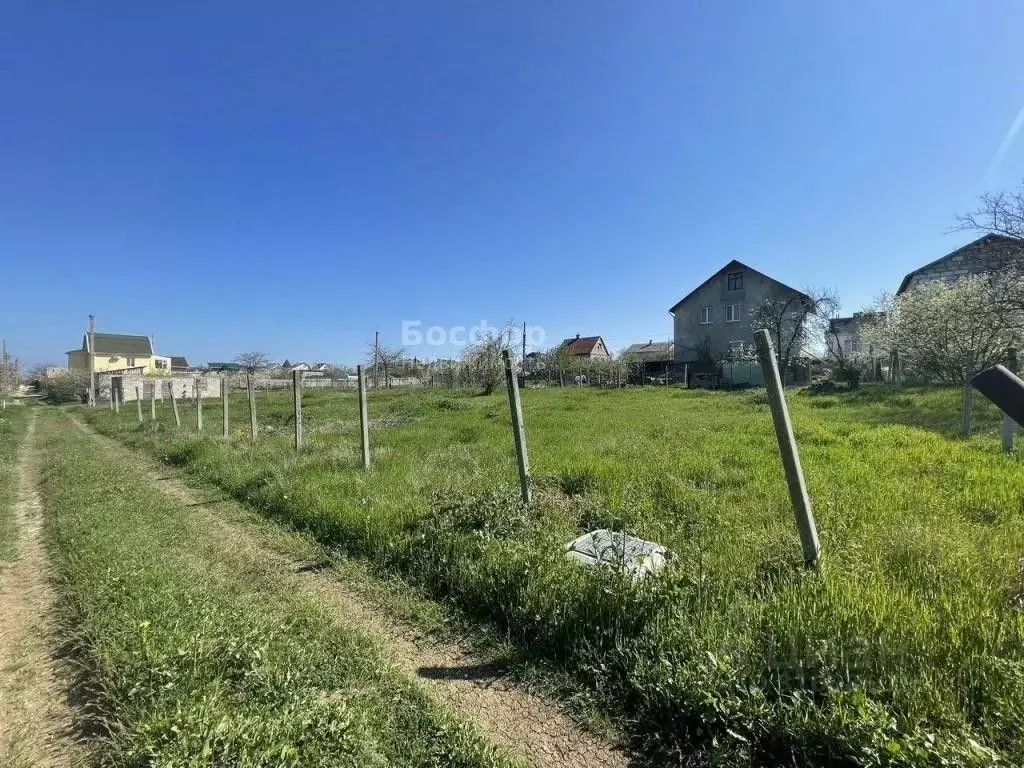 Участок в Крым, Феодосия Геотехник СПК, ул. Грушевая (12.0 сот.) - Фото 0