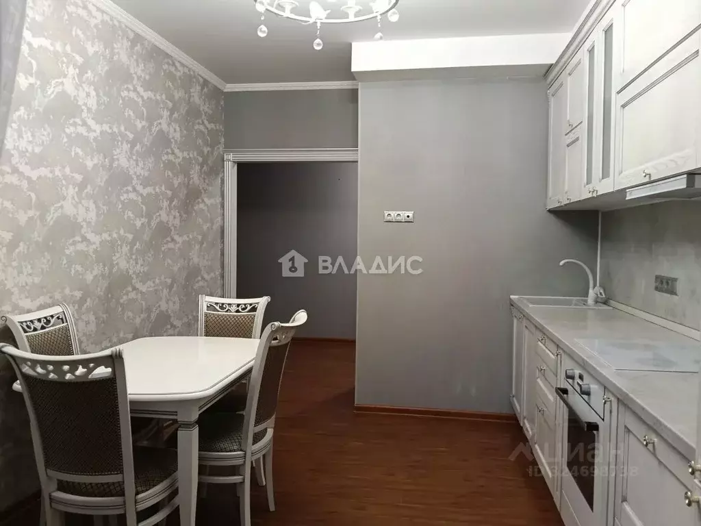 2-к кв. Московская область, Одинцово Можайское ш., 80А (62.5 м) - Фото 1