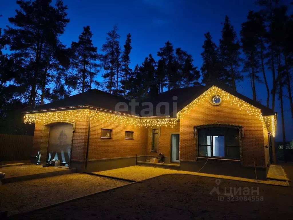 Дом в Воронежская область, Рамонский район, Горожанское с/пос, д. ... - Фото 1