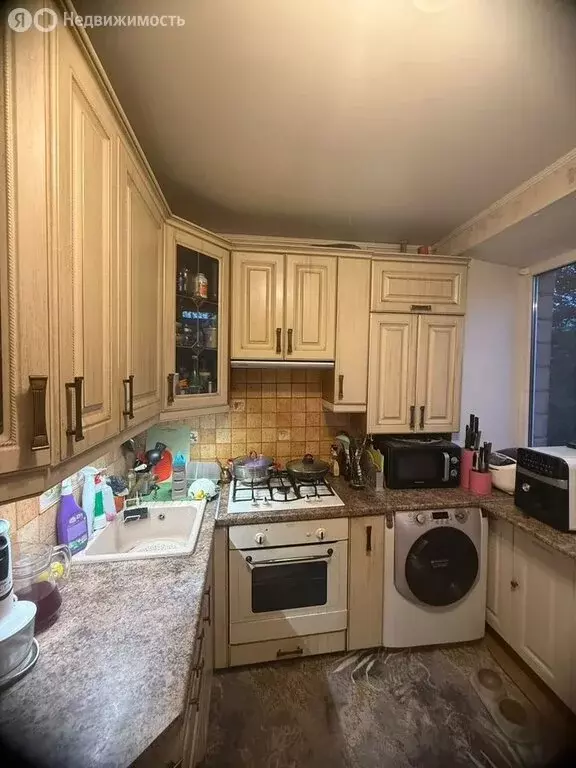 3-комнатная квартира: Москва, Долгопрудная улица, 13к1 (56 м) - Фото 1