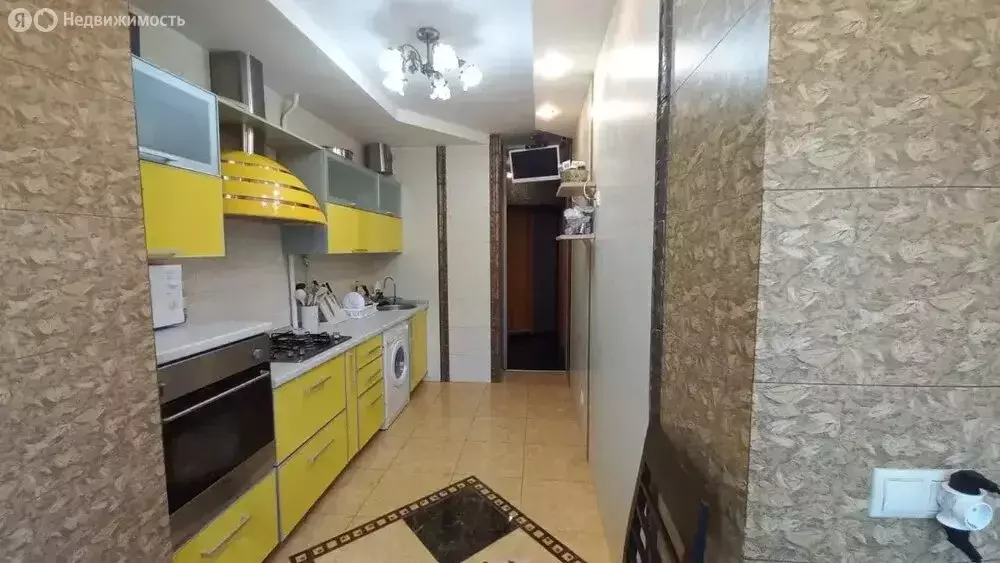 3-комнатная квартира: Анапа, улица Горького, 2Б (76 м) - Фото 2