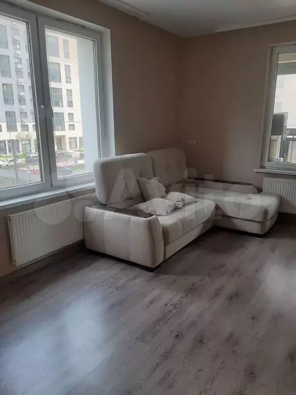 1-к. квартира, 40 м, 2/19 эт. - Фото 1