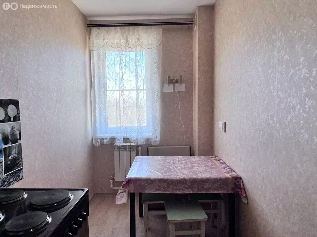 2-комнатная квартира: Осташков, улица Мира, 2к7 (36.8 м) - Фото 0