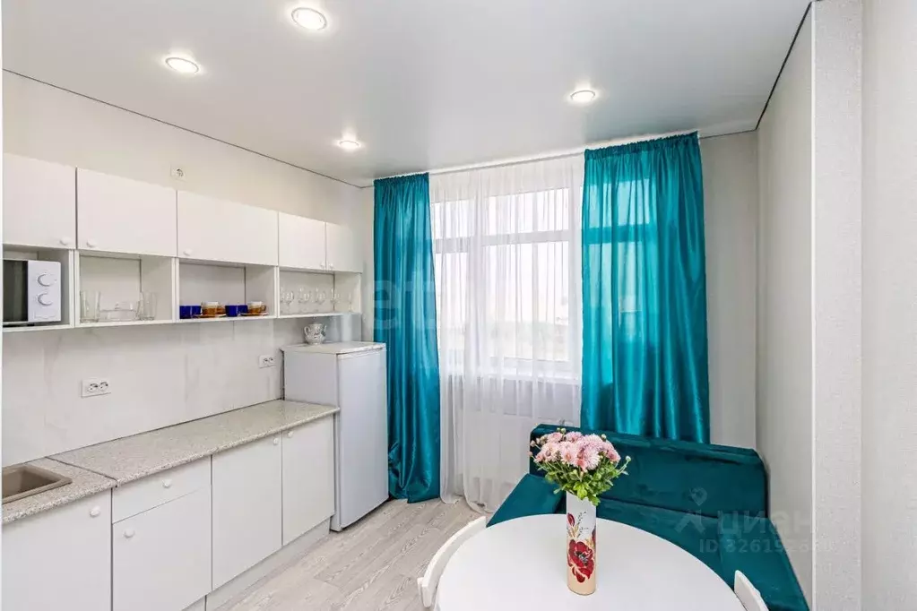 1-к кв. Тюменская область, Тюмень ул. Первооткрывателей, 2 (29.3 м) - Фото 1