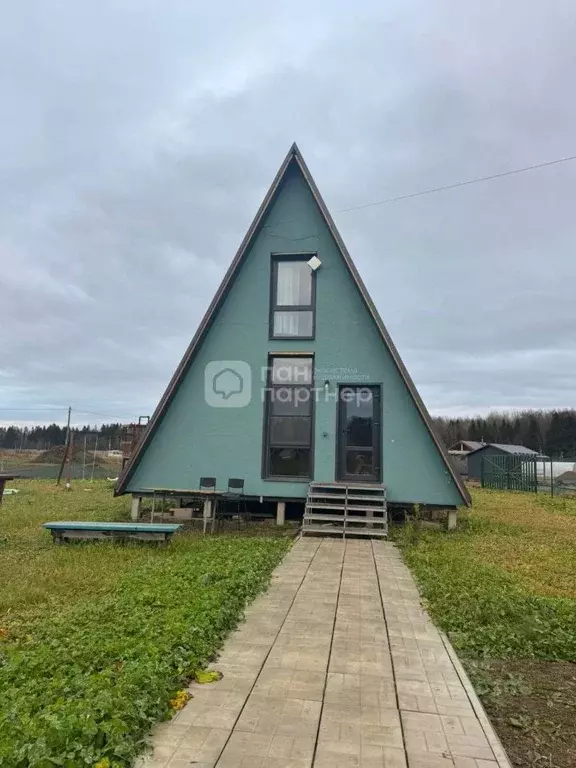 Дом в Ленинградская область, Волосовский район, Клопицкое с/пос, д. ... - Фото 1