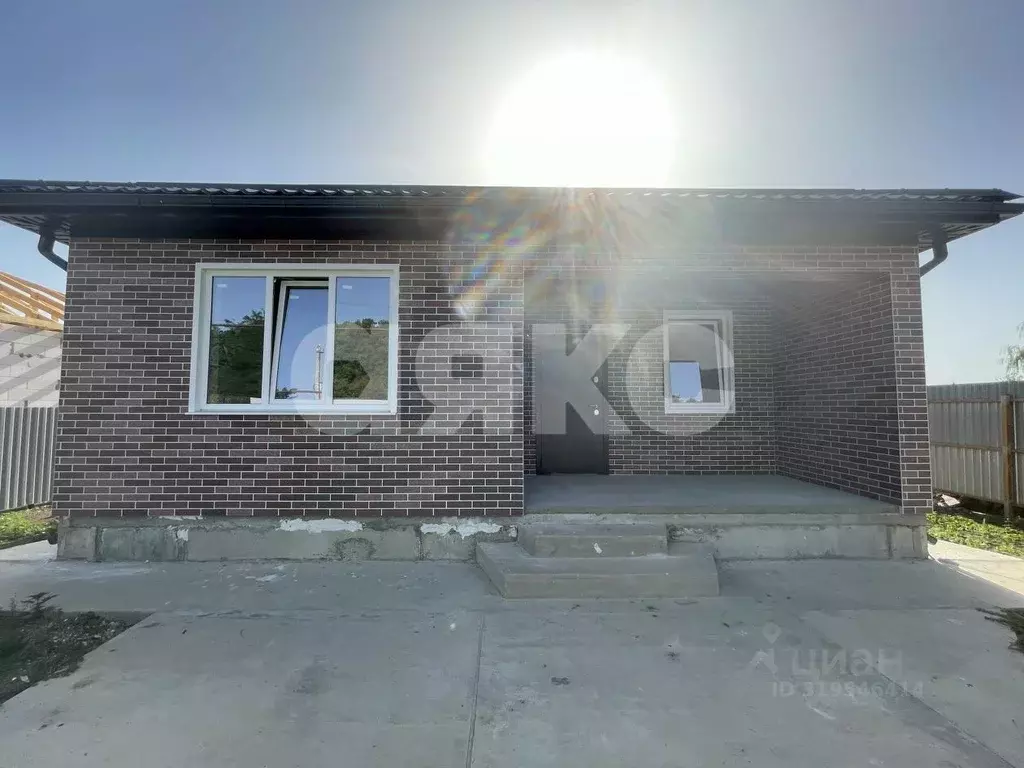Дом в Краснодарский край, Горячий Ключ муниципальный округ, Бакинская ... - Фото 1
