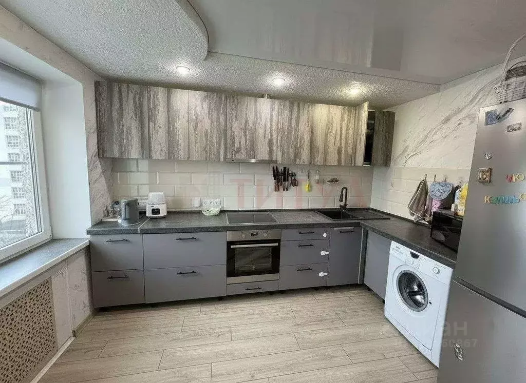 2-к кв. Белгородская область, Старый Оскол Жукова мкр, 44 (45.6 м) - Фото 1