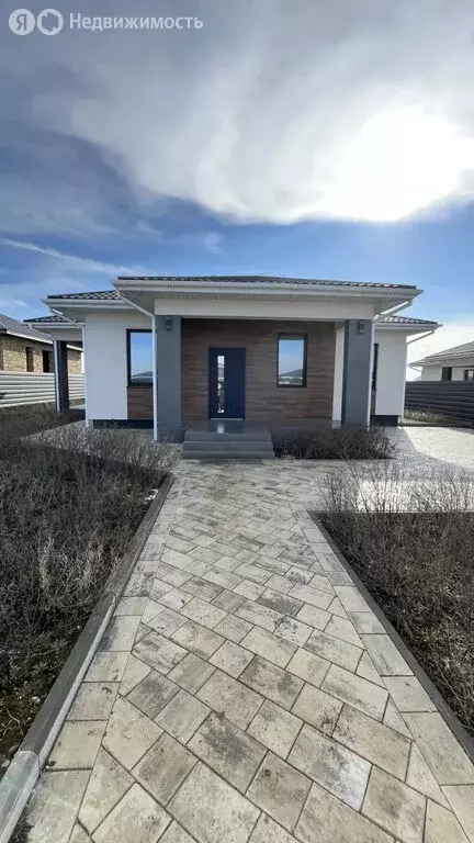 Дом в Симферопольский район, Мирновское сельское поселение, село ... - Фото 2