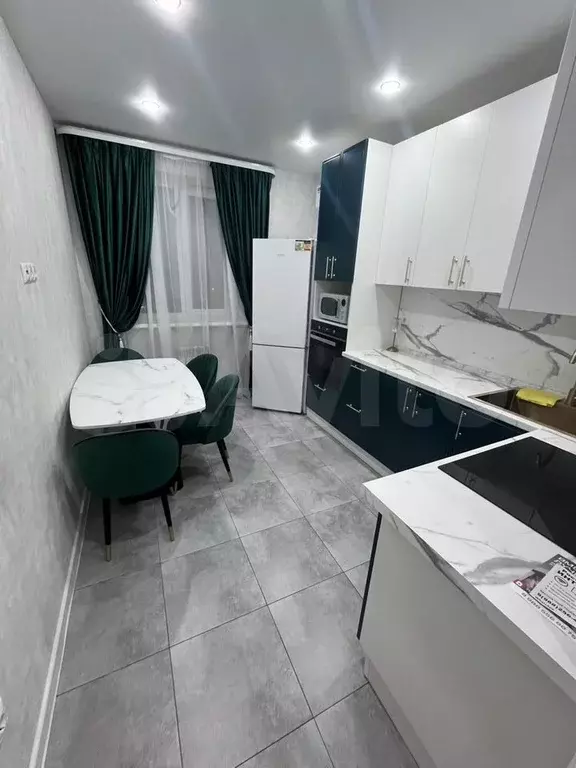 1-к. квартира, 38 м, 6/9 эт. - Фото 0