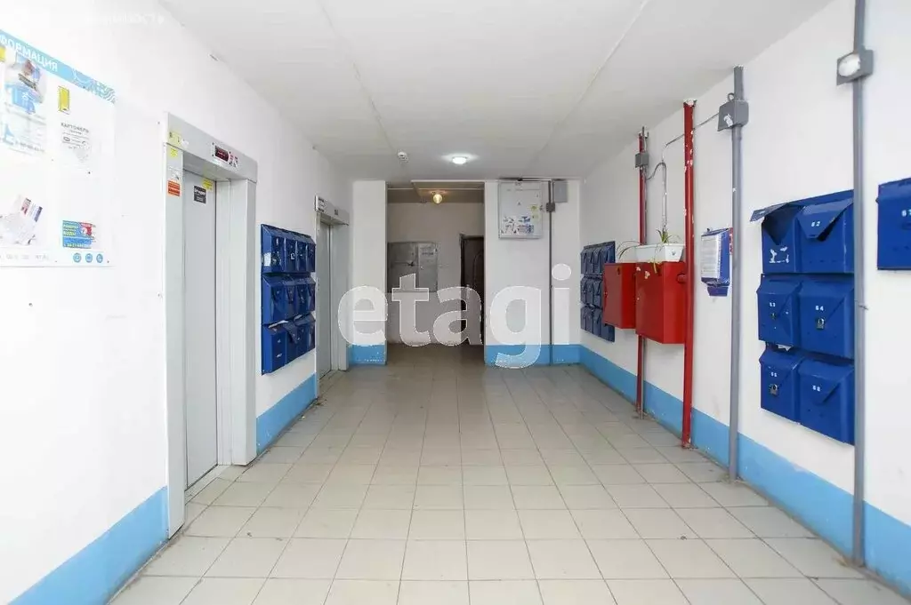 3-комнатная квартира: Омск, улица Дианова, 25 (99 м) - Фото 1