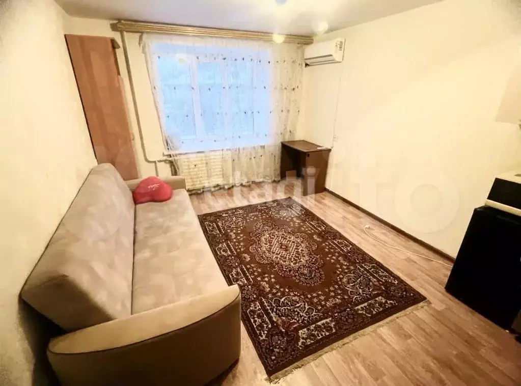 Комната 20 м в 1-к., 1/5 эт. - Фото 0