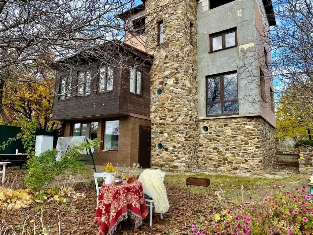 Дом в Волгоградская область, Городищенский район, Ерзовское городское ... - Фото 1