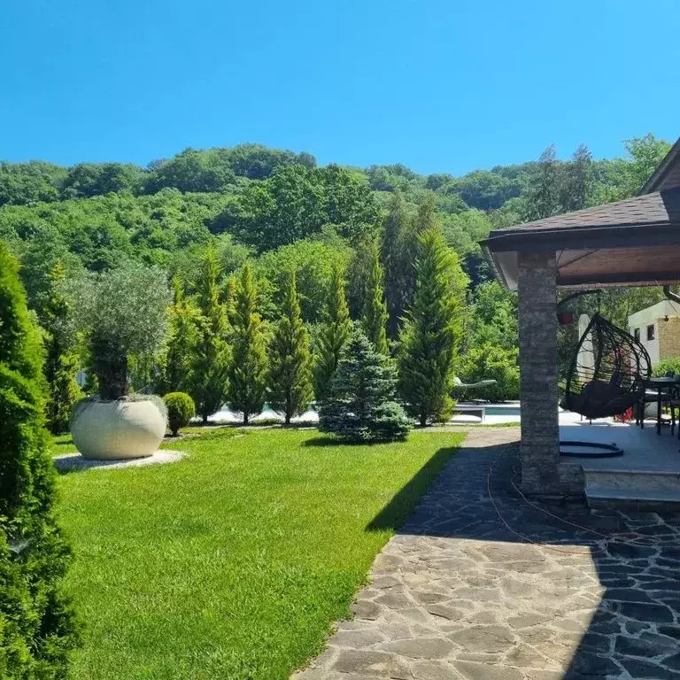 Дом в Краснодарский край, Сочи городской округ, с. Орел-Изумруд ул. ... - Фото 1