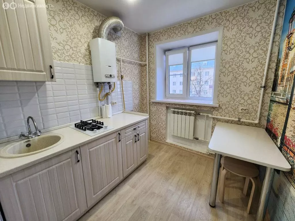 1-комнатная квартира: Великие Луки, Октябрьский проспект, 27 (28.8 м) - Фото 2