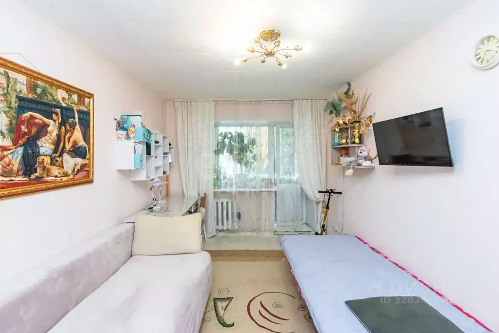 3-к кв. Тюменская область, Тюмень ул. Карла Маркса, 12 (61.9 м) - Фото 1