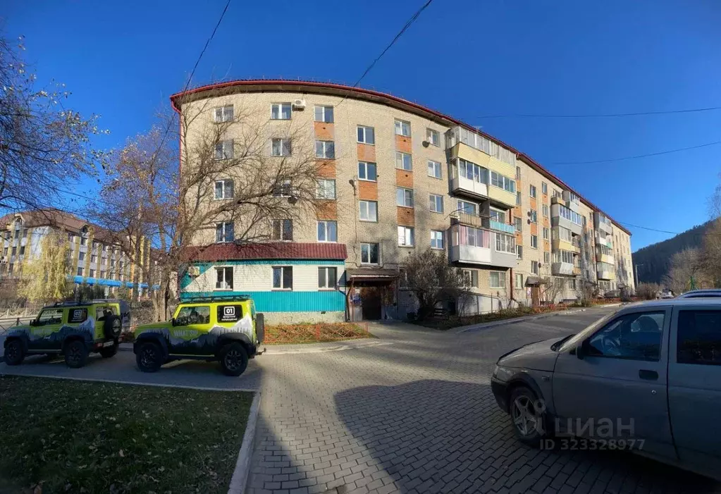 2-к кв. Алтай, Горно-Алтайск ул. Григория Чорос-Гуркина, 41 (45.2 м) - Фото 1