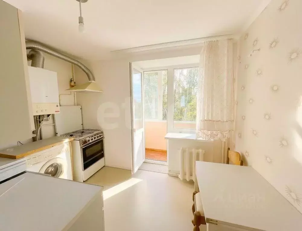 3-к кв. Крым, Феодосия бул. Старшинова, 25 (64.8 м) - Фото 2