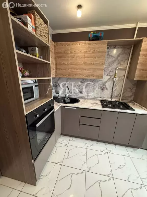 2-комнатная квартира: Ишимбай, улица Космонавтов, 6 (50.4 м) - Фото 1