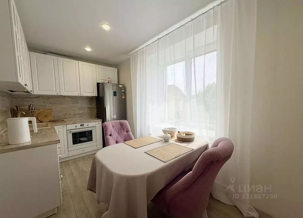 2-к кв. Свердловская область, Ирбит ул. Азева, 29 (51.0 м) - Фото 1