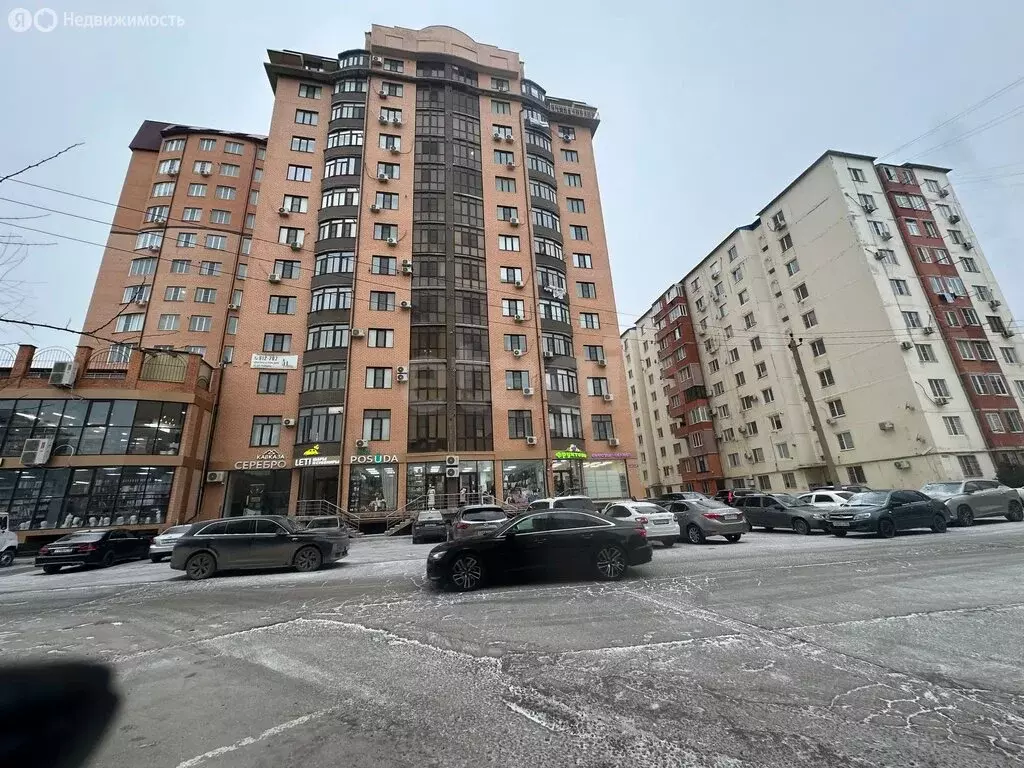 3-комнатная квартира: Каспийск, улица Магомедали Магомеджановa, 4 (108 ... - Фото 2