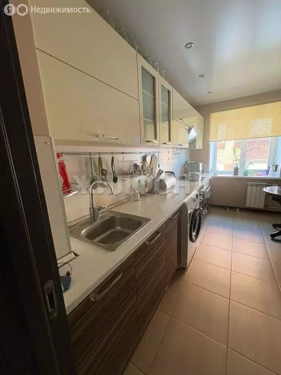 3-комнатная квартира: Томск, проспект Ленина, 193 (62.3 м) - Фото 1