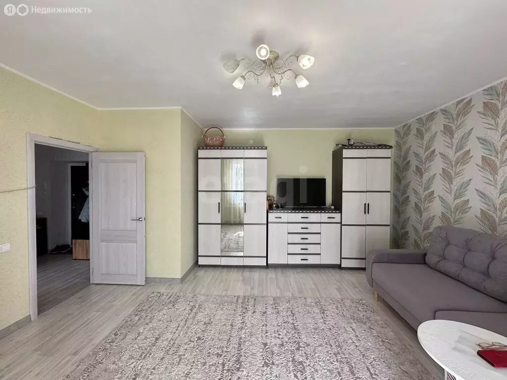 1-комнатная квартира: Ирбит, улица Стекольщиков, 2В (43.4 м) - Фото 2