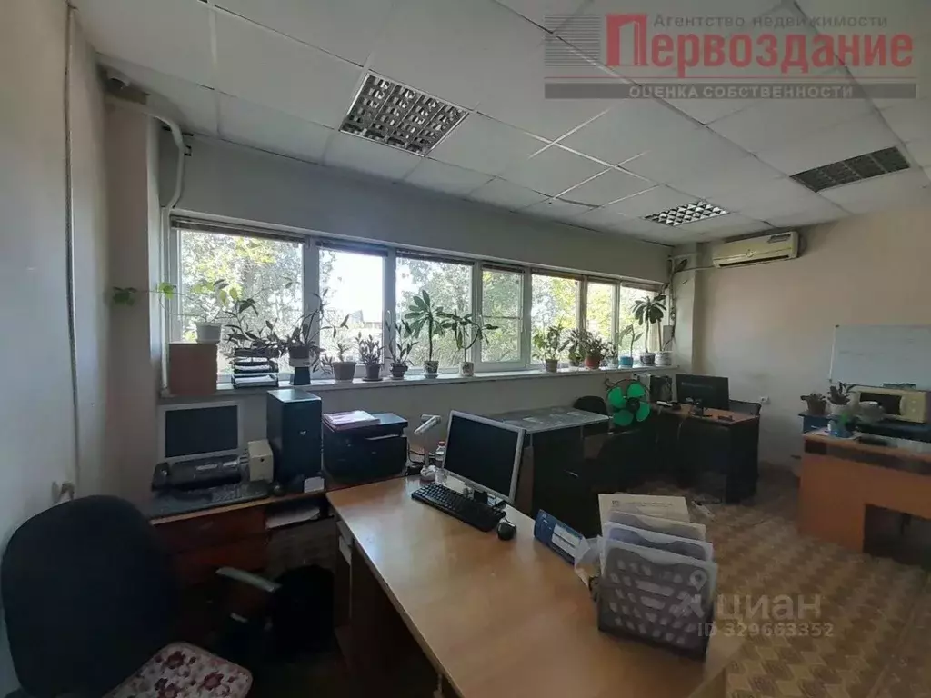 Офис в Астраханская область, Астрахань ул. Нариманова, 2Е (30 м) - Фото 1