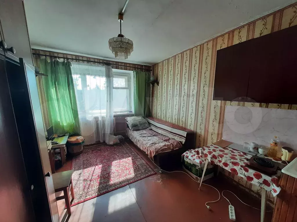 Комната 13.5 м в > 9-к, 4/4 эт. - Фото 0