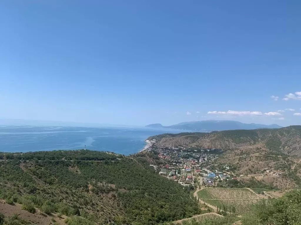 Участок в Крым, Алушта муниципальный округ, с. Рыбачье ул. Центральная ... - Фото 0