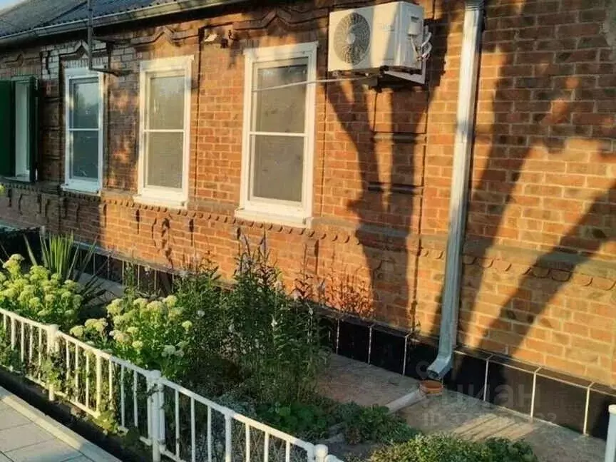 Дом в Ростовская область, Таганрог Доменская ул., 42 (50 м) - Фото 2