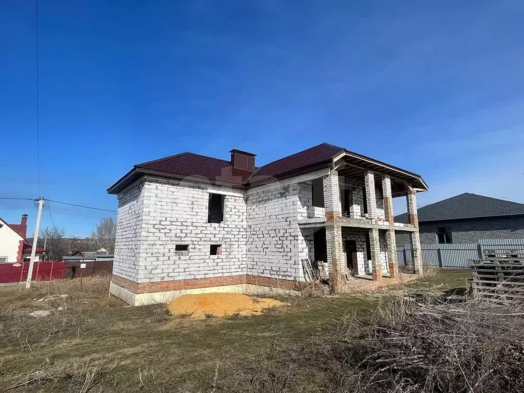 Дом в Саратовская область, Саратов ул. Клеверная, 25 (229 м) - Фото 1