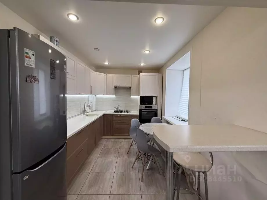 2-к кв. Татарстан, Зеленодольск ул. Фрунзе, 13А (59.7 м) - Фото 2