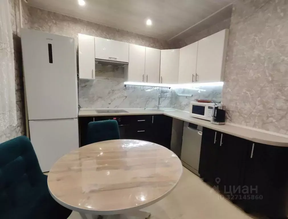 1-к кв. Курская область, Курск просп. Вячеслава Клыкова, 84 (35.8 м) - Фото 1