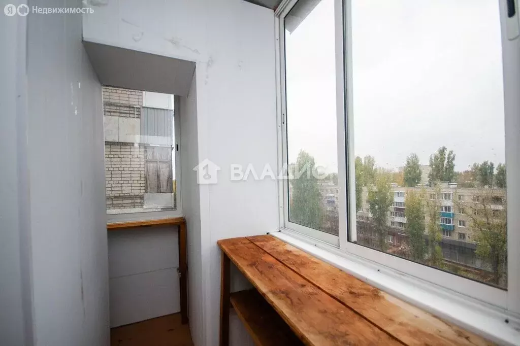 3-комнатная квартира: Балаково, улица Ленина, 95 (64.2 м) - Фото 1