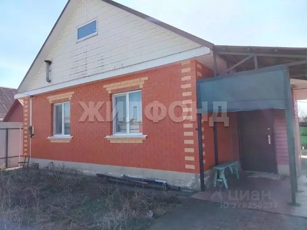 Дом в Белгородская область, Шебекино пос. Нежеголь,  (72 м) - Фото 1