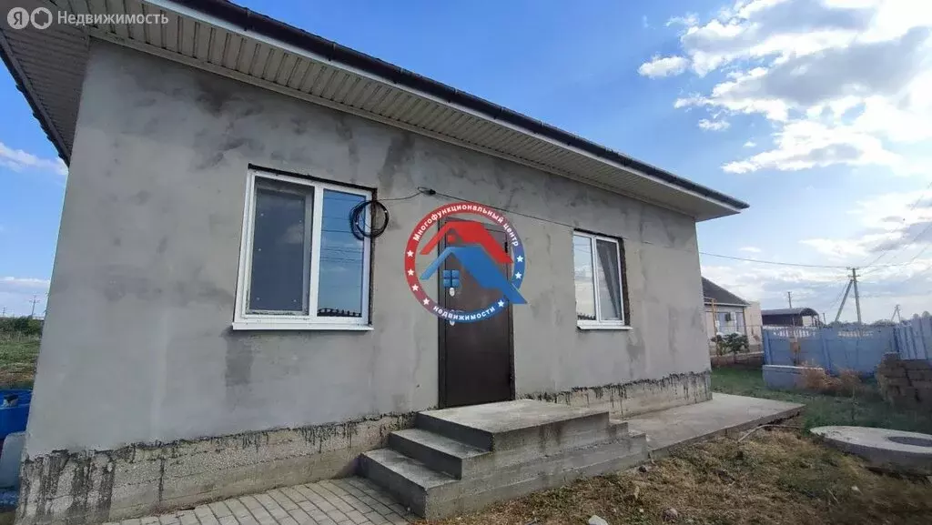 Дом в село Калиновка, улица Горького (45 м) - Фото 1