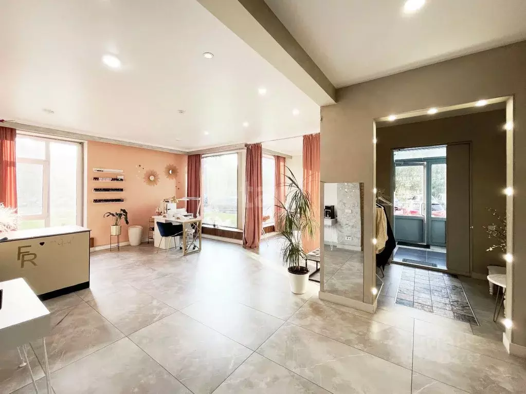 Офис в Ханты-Мансийский АО, Сургут тракт Тюменский, 19 (69 м) - Фото 1