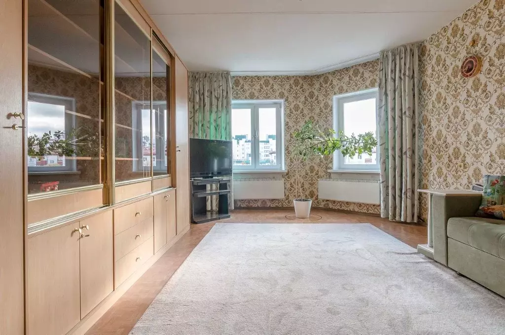 3-к кв. Санкт-Петербург Петергофское ш., 84к8 (81.7 м) - Фото 1