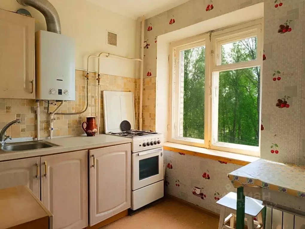 2-к кв. Новгородская область, Чудово Парайненская ул., 3А (42.7 м) - Фото 1