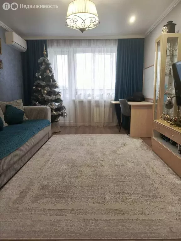 3-комнатная квартира: Брянск, улица Братьев Ткачёвых, 3 (72.4 м) - Фото 1