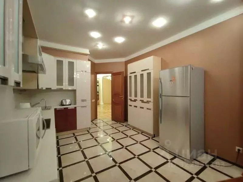 4-к кв. Краснодарский край, Краснодар Центральный мкр, ул. Красина, ... - Фото 2