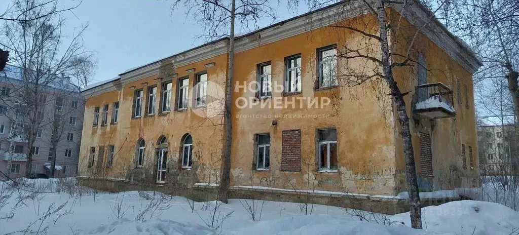 Помещение свободного назначения в Свердловская область, Краснотурьинск ... - Фото 0